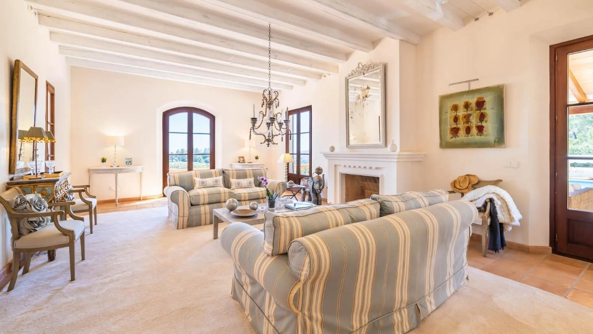 Residencia Baranda Alaro Villa
