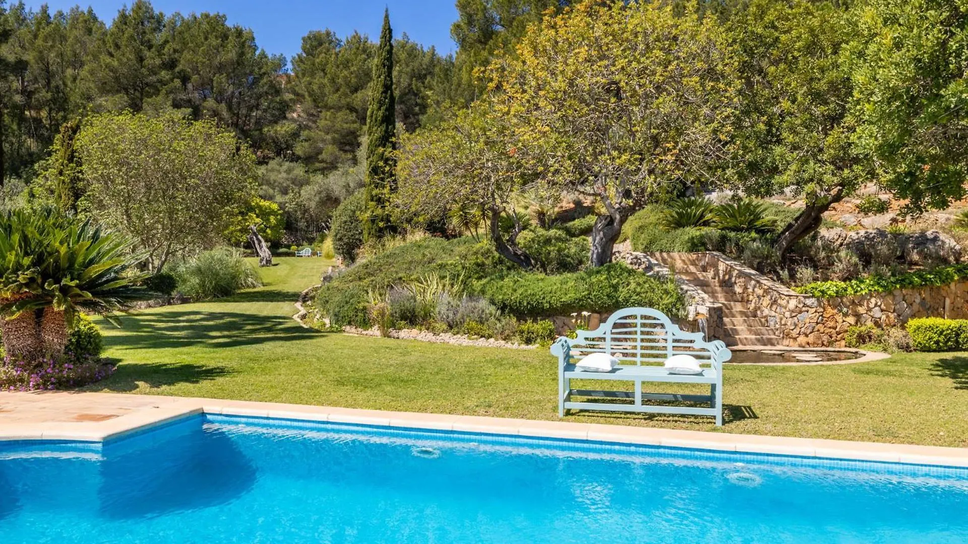 Residencia Baranda Alaro Villa